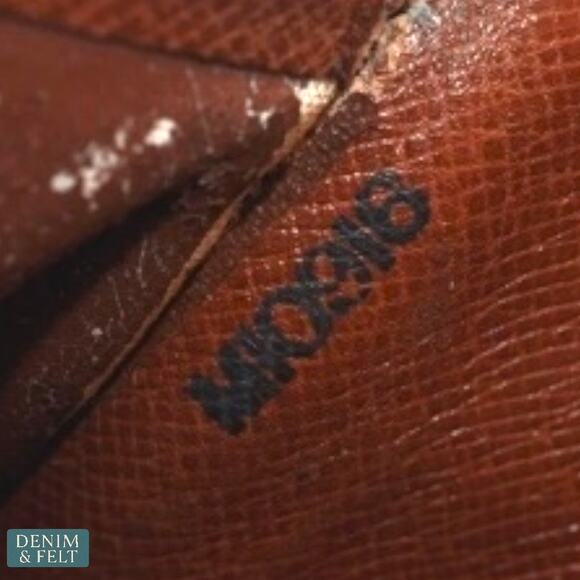 Louis Vuitton Brown Monogram Poche Escapade Wallet Zippered Travel Clutch RARE - Picture 7 of 15